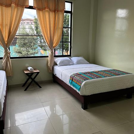 Hostal Marin Central كويتو المظهر الخارجي الصورة